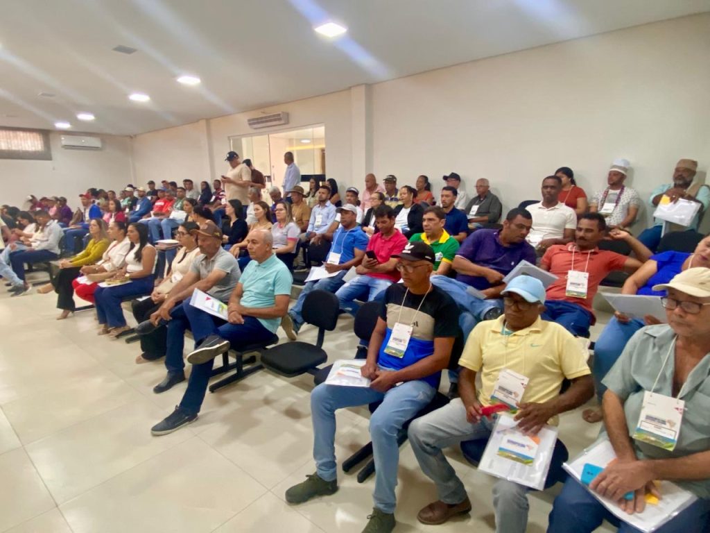 Ponto Novo: Vereador Jamiltom Fernandes participa da Conferência Municipal da Agricultura ao lado do grupo de comadres da comunidade de Capim