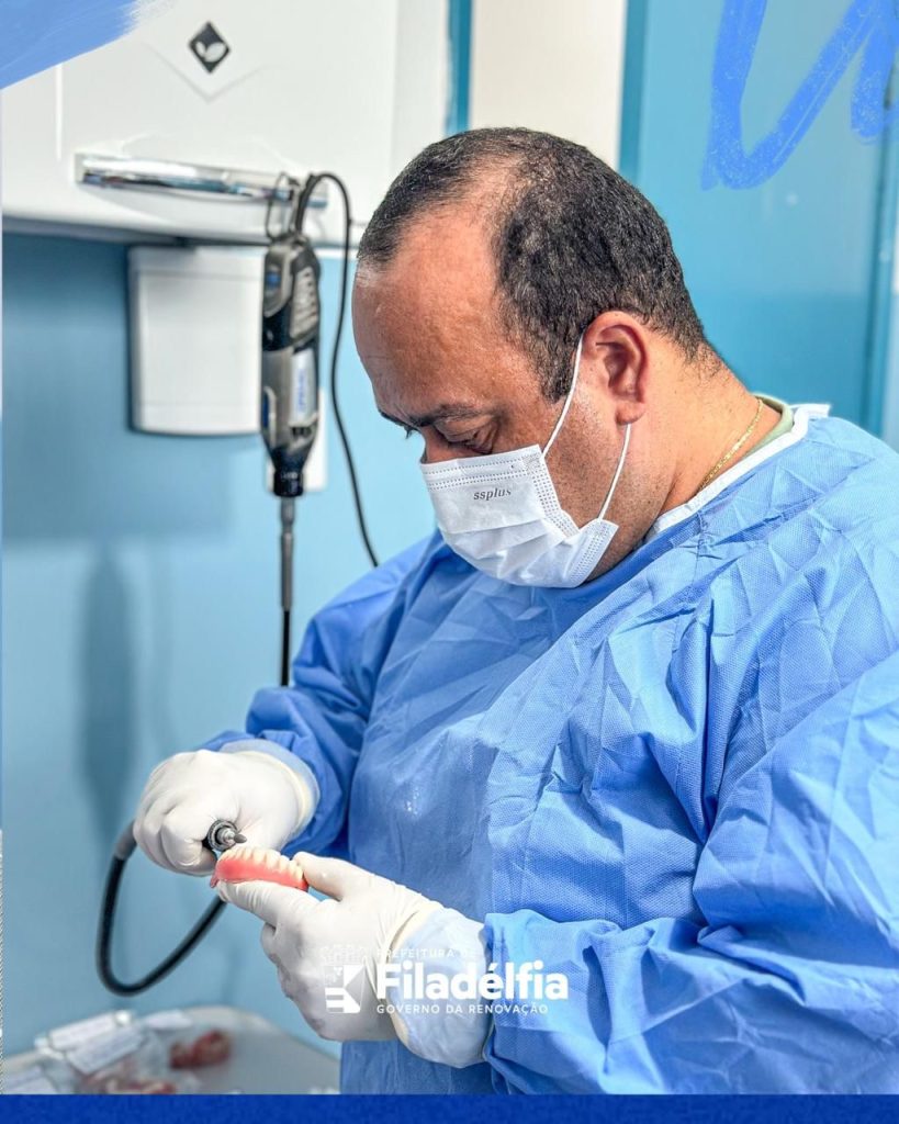 Próteses dentárias transformam autoestima e qualidade de vida de moradores de Filadélfia