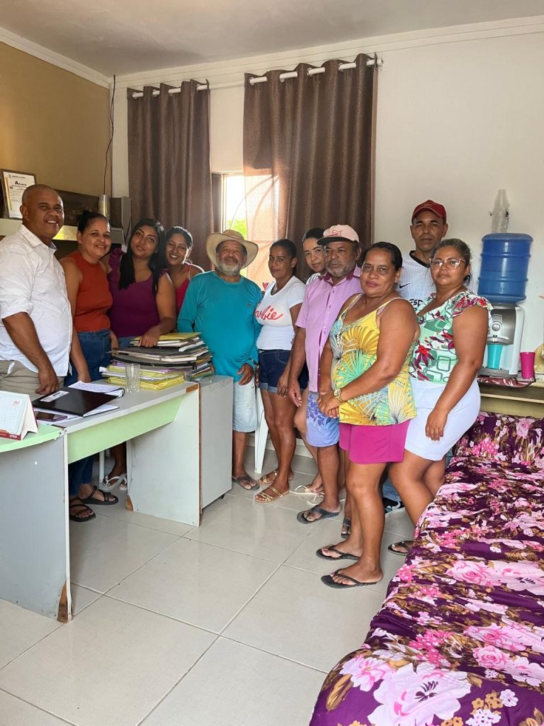 Vereador Jamiltom Fernandes se reúne com entidades do Capim para planejar pautas prioritárias para 2026 Vereador Jamiltom Fernandes se reúne com entidades do Capim para planejar pautas prioritárias para 2026