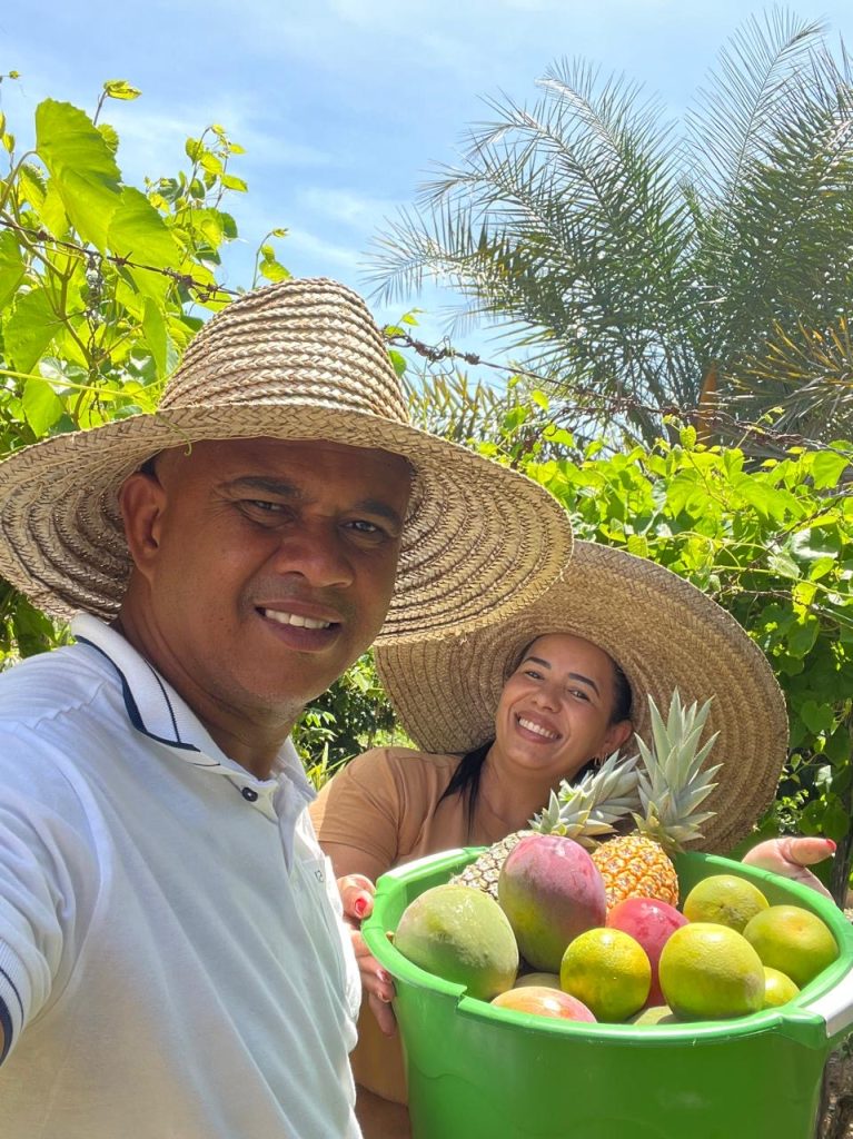 Vereador Jamiltom Fernandes participa de dia de campo e visita quintais produtivos em Ponto Novo