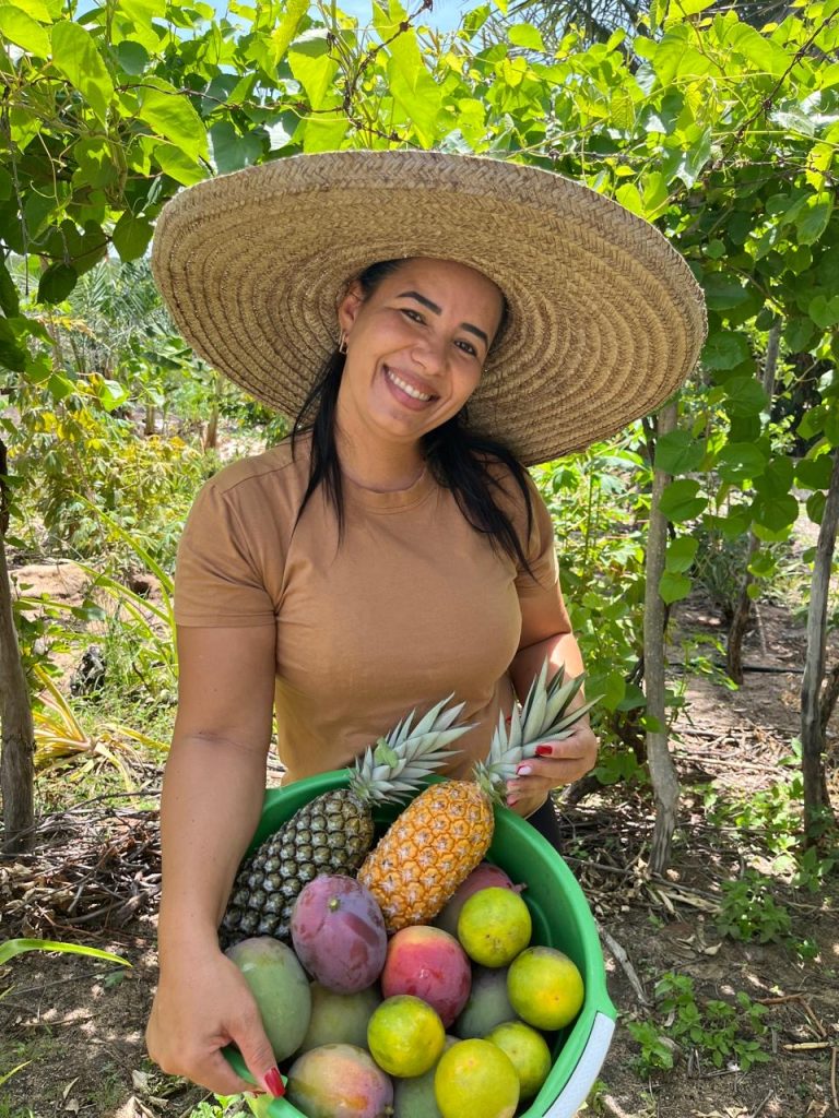 Vereador Jamiltom Fernandes participa de dia de campo e visita quintais produtivos em Ponto Novo
