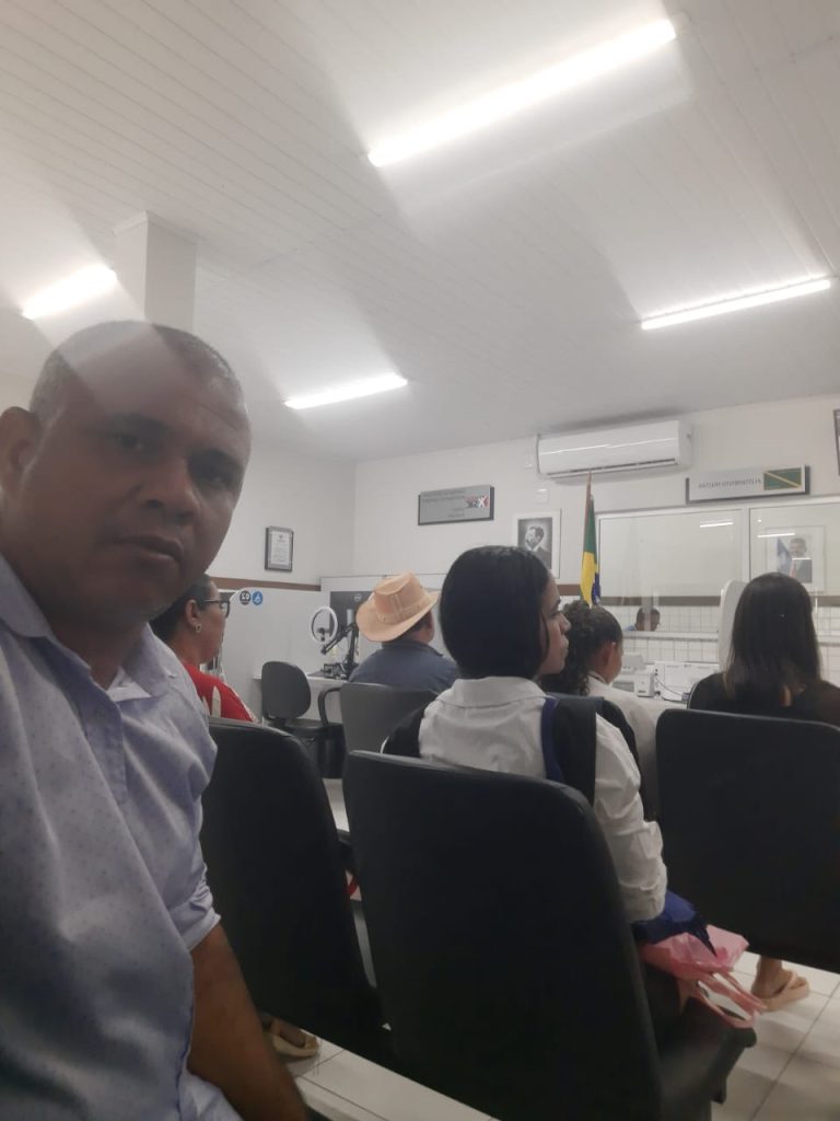 Mesmo em recesso, vereador Jamiltom Fernandes garante transporte gratuito ao SAC e reforça compromisso com a população