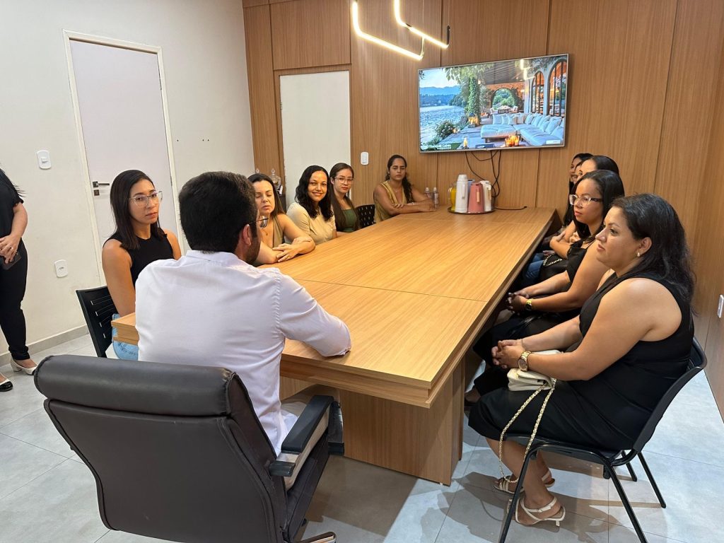 Gestão Municipal empossa novos servidores e avança no fortalecimento do serviço público em Filadélfia.